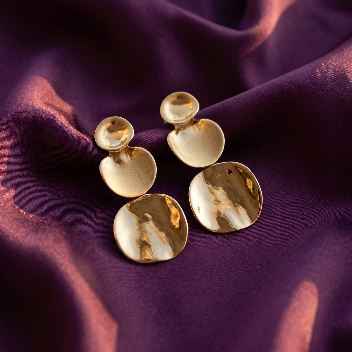 Gold Graduated Disc Drop Earrings | S.W.ANJ