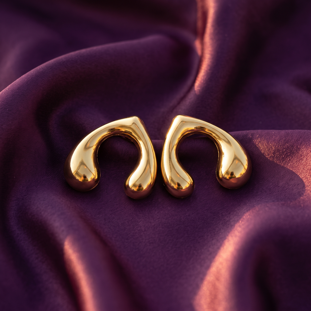 Gold Horseshoe Stud Earrings | S.W.ANJ