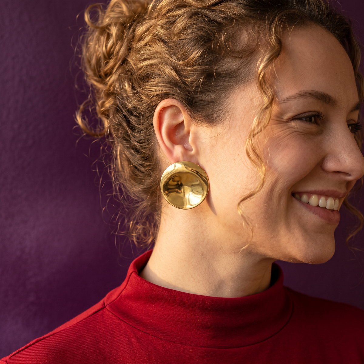 Gold Oversized Wavy Disc Stud Earrings | S.W.ANJ