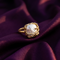 Gold Vine Frame Baroque Pearl Ring | S.W.ANJ