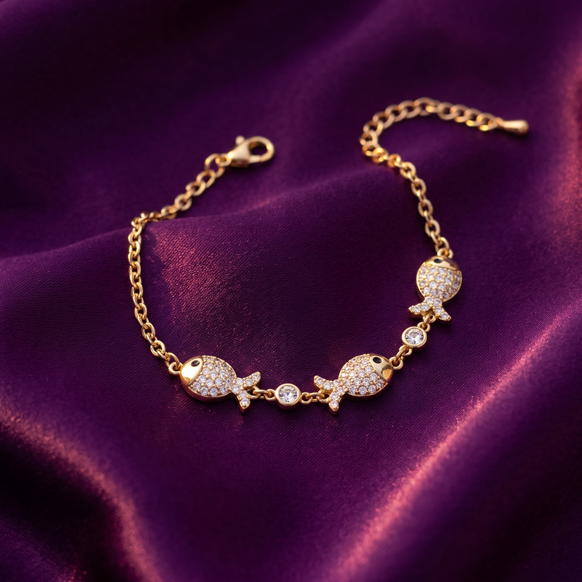 Gold Pavé Fish Charm Bracelet | S.W.ANJ