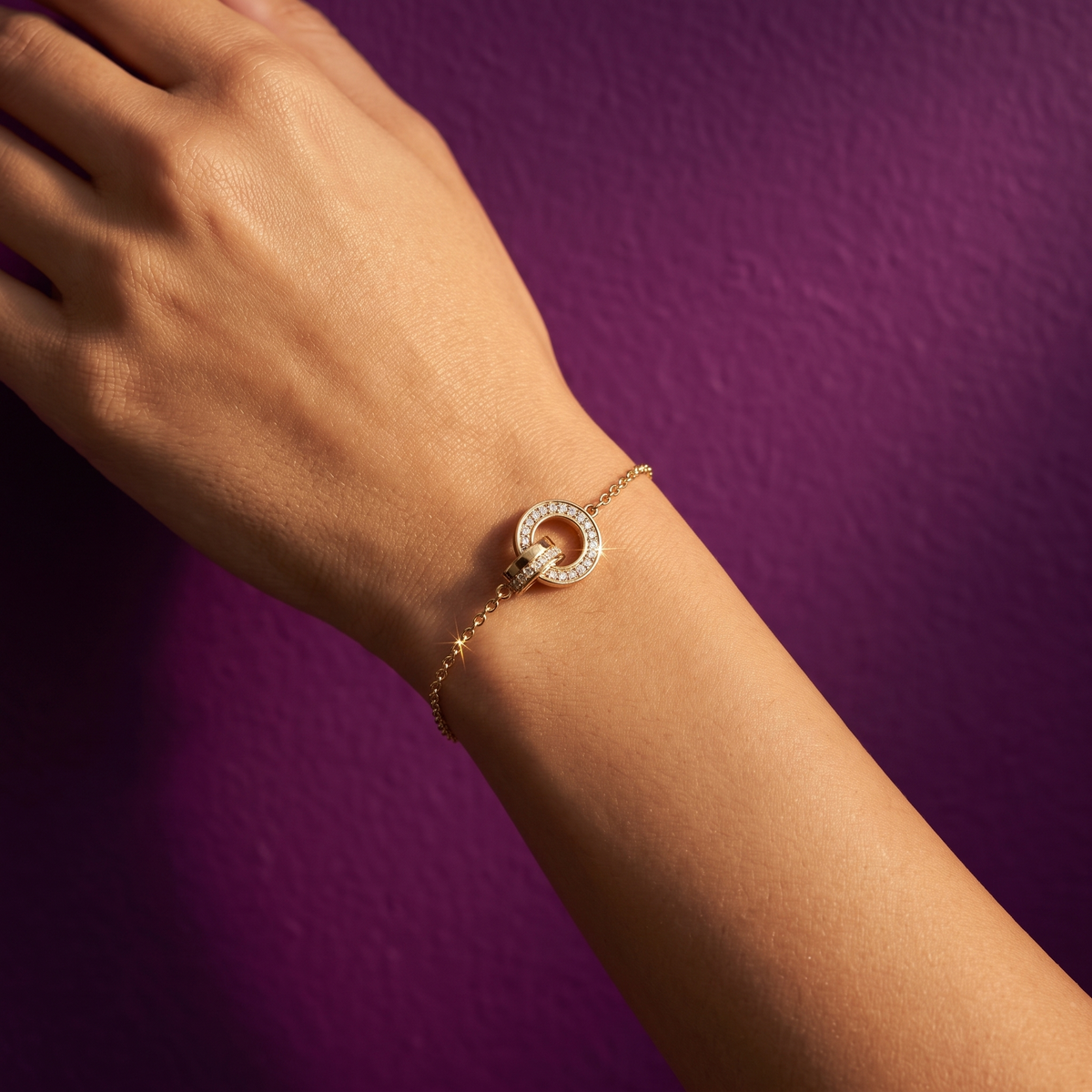 Gold Pavé Interlocking Circles Chain Bracelet | S.W.ANJ